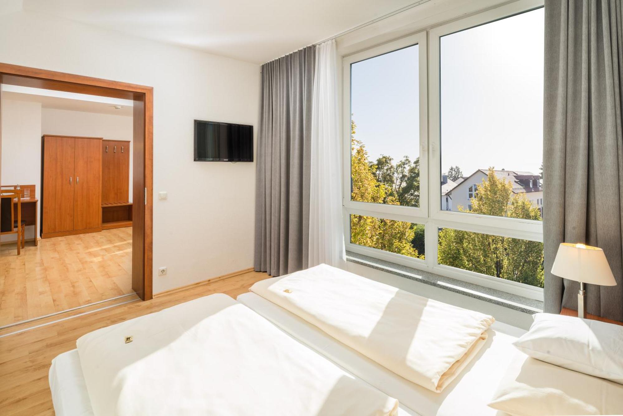 Hotel Meridian ***Superior Ergolding Ngoại thất bức ảnh