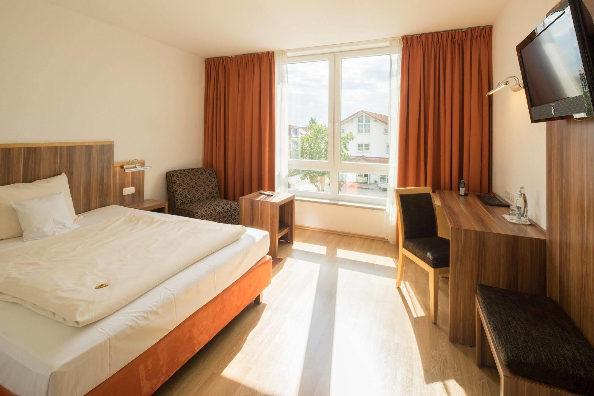 Hotel Meridian ***Superior Ergolding Ngoại thất bức ảnh