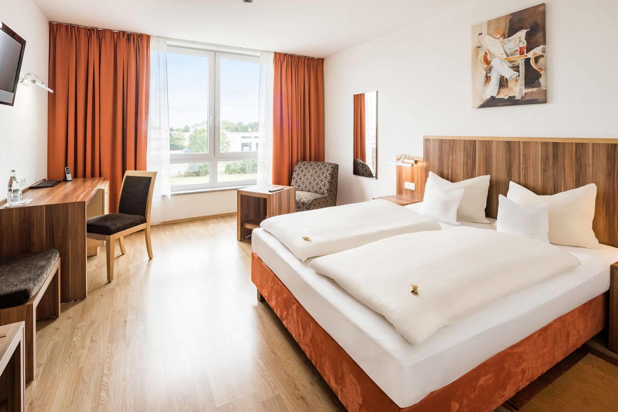 Hotel Meridian ***Superior Ergolding Ngoại thất bức ảnh